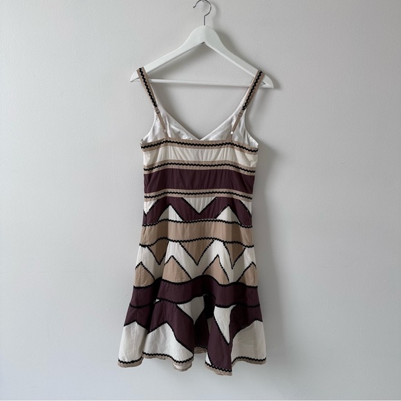 [SOLD] BCBG Maxazria Brown Tan Flare Summer Dress with sequin detail Size 6 - Picture 2 of 14